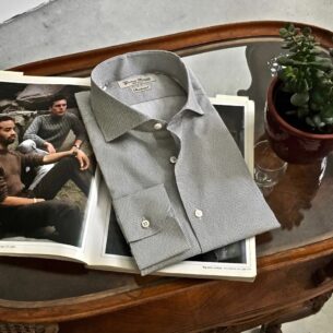 Herren Hemd mit Tupfen Muster - 100% Baumwolle - High Quality