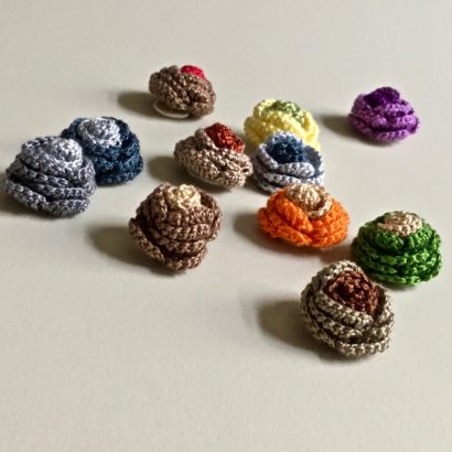 Ansteckblume Rosa Teresa Maria - Exclusive Crocheting