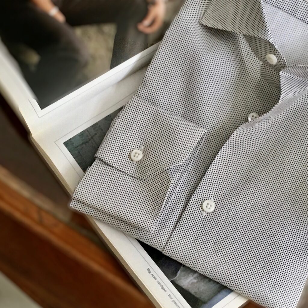 Herren Hemden mit Tupfen - der Easy Lifestyle Look.