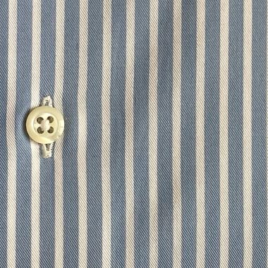 Hemden und Accessories